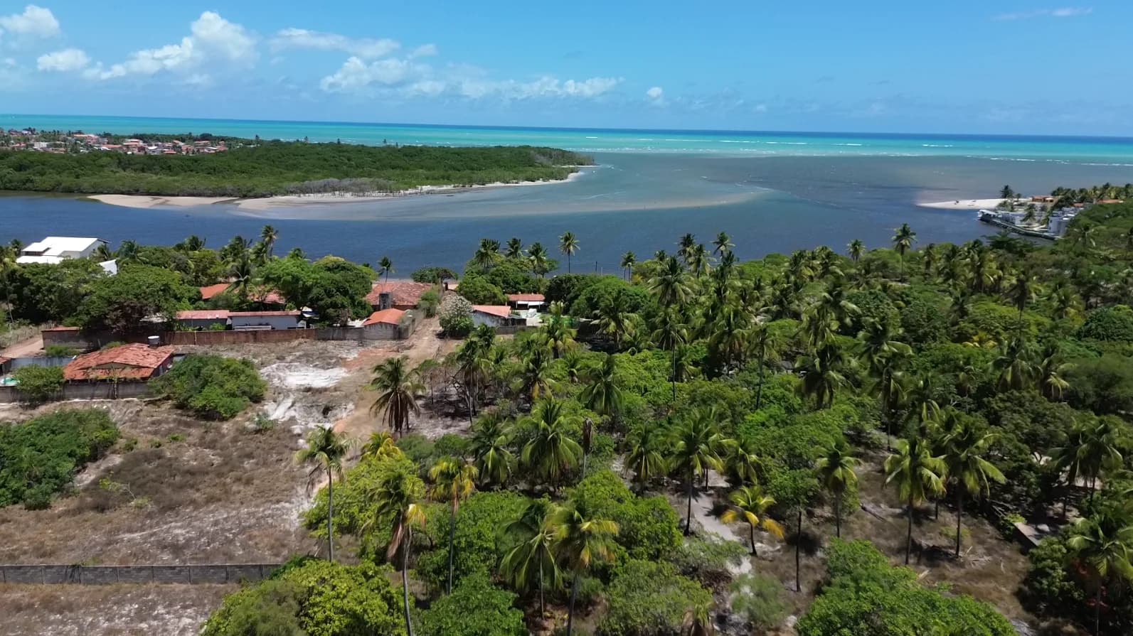 Casa em Barra de Santo Antônio: onde comprar no litoral